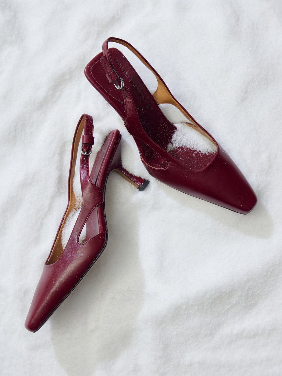 WOMEN PROUDLY CANADIAN. Designed in Canada. Worn Worldwide