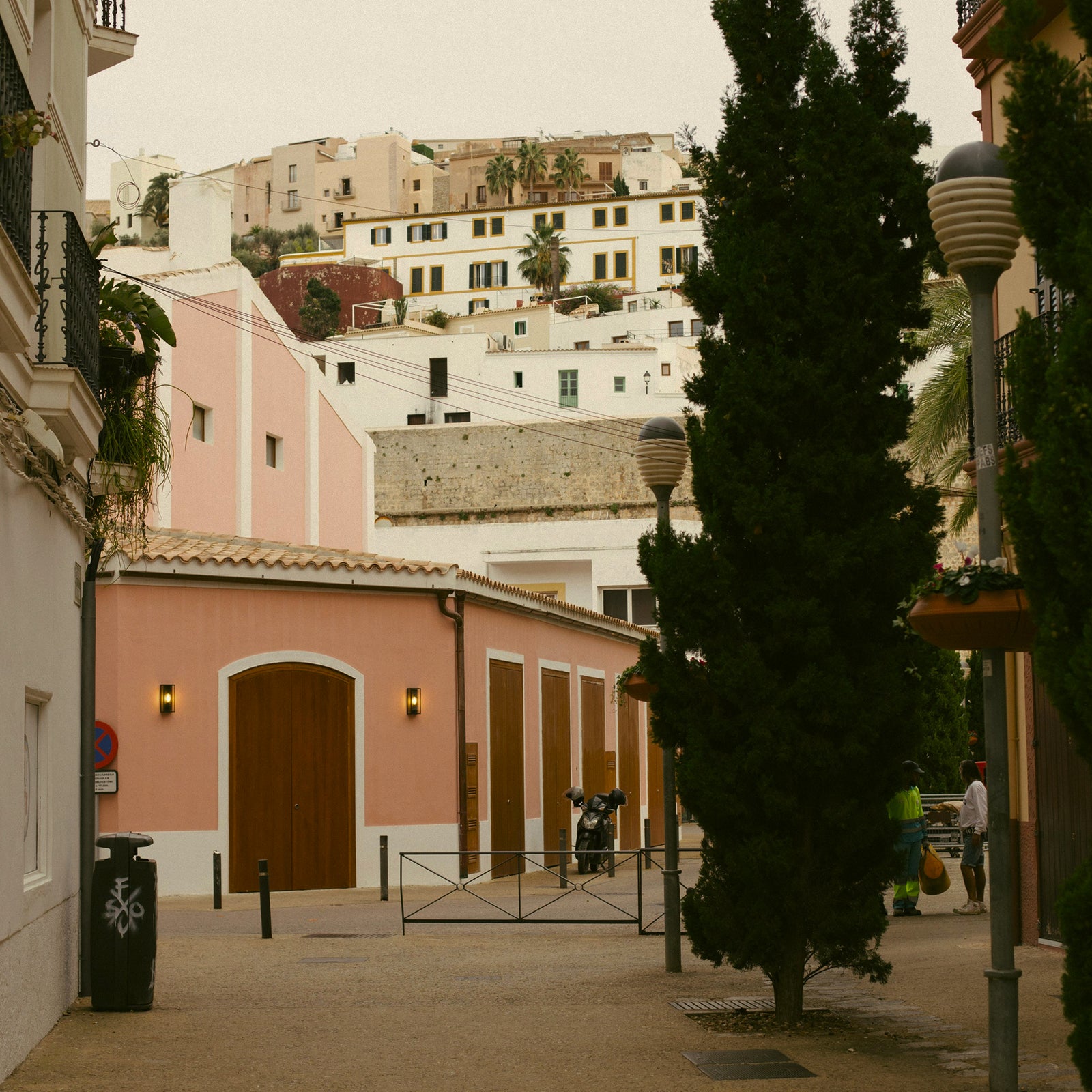 – 4. IBIZA
