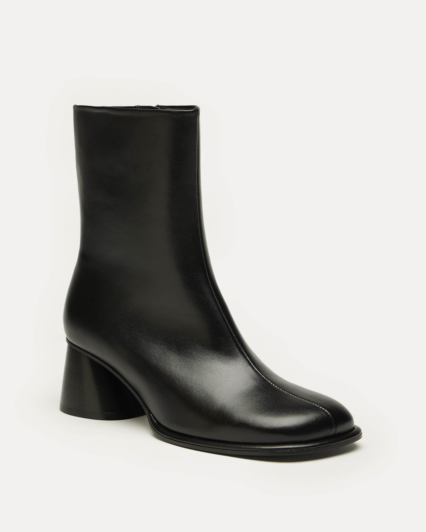 Bottes Vegan élégants style Cavalier - ANNET – Zebra Vegan Shop Bottes Vegan élégants style Cavalier - ANNET – Zebra Vegan Shop