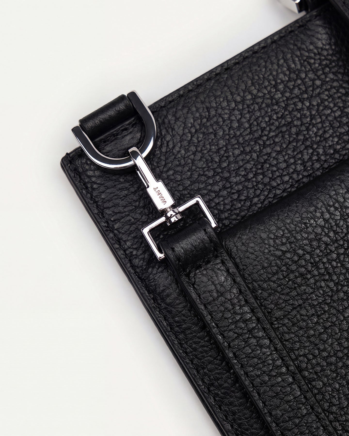 Arch Pebble-Grained Leather Phone Bag