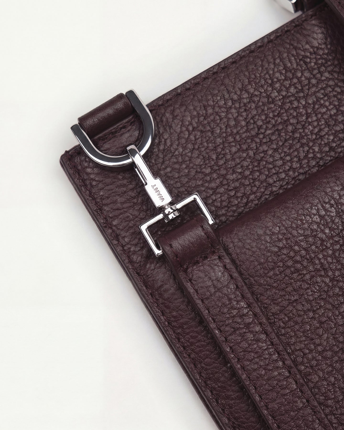 Arch Pebble-Grained Leather Phone Bag
