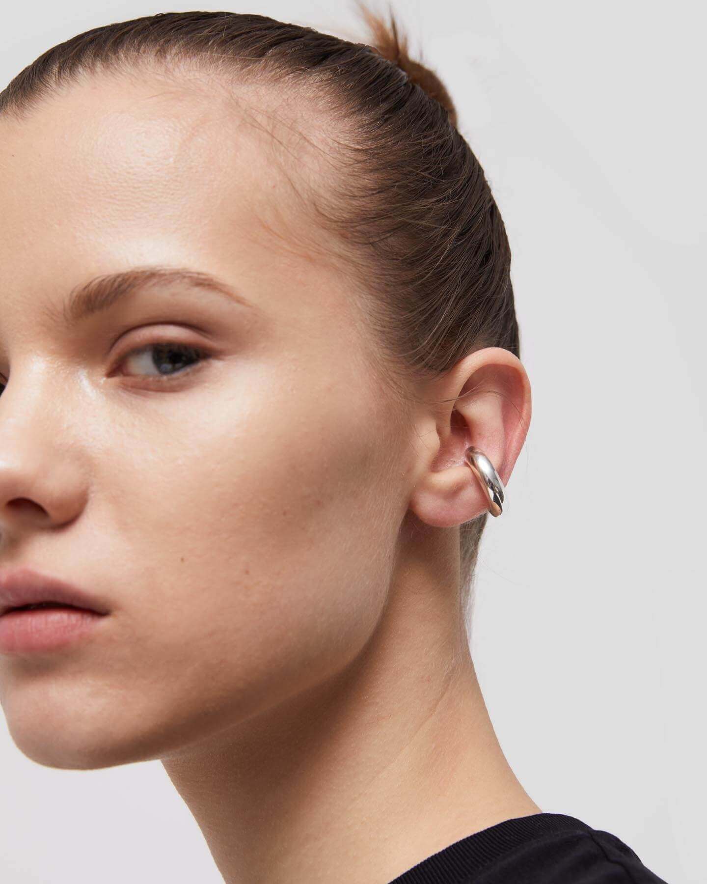 Almost Bold Polished Silver Single Earring - WANT Les Essentiels