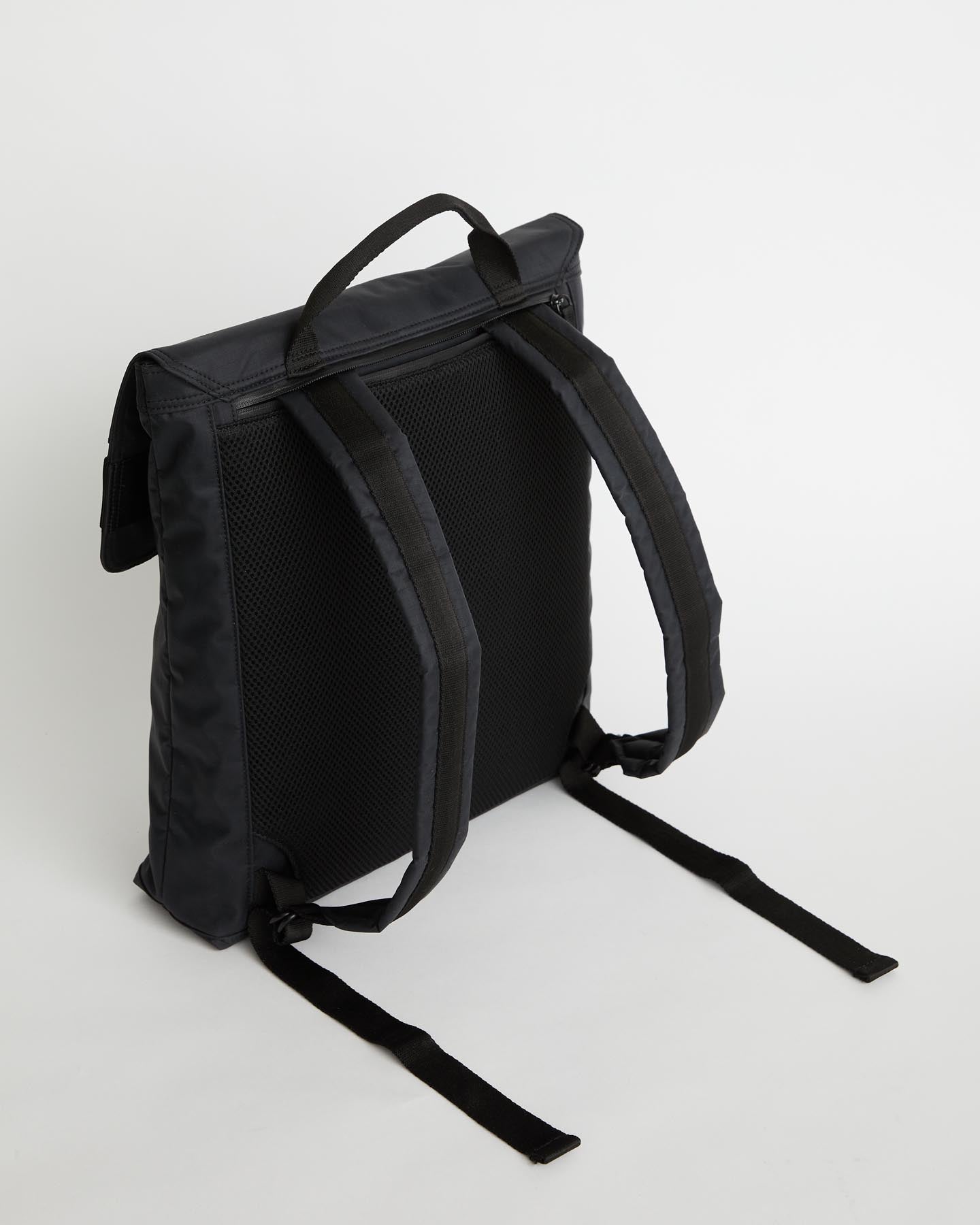 Gowan Convertible Backpack