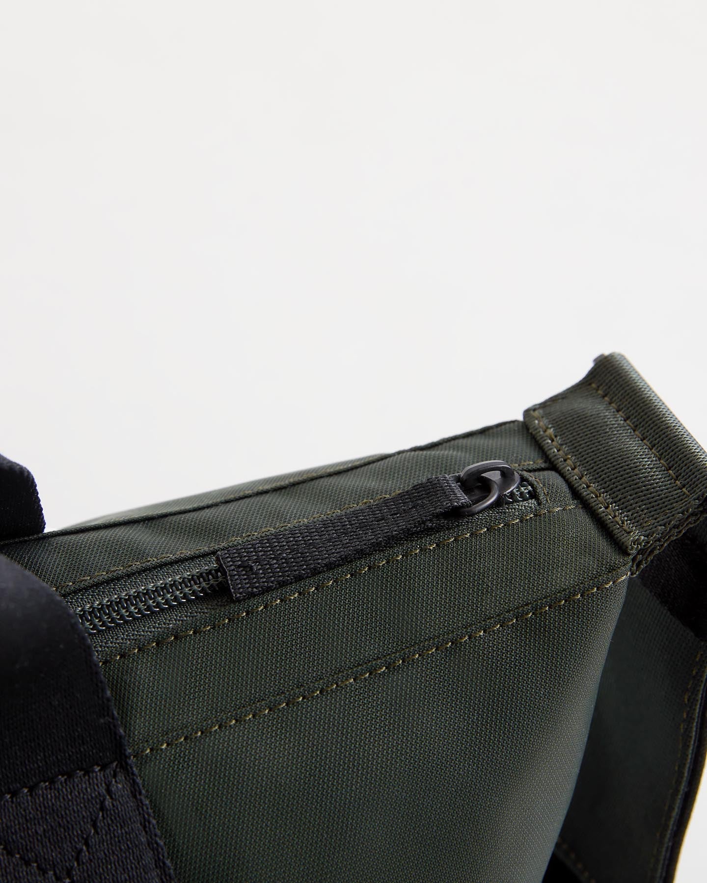 Cabas à bandoulière ECONYL® Fuller