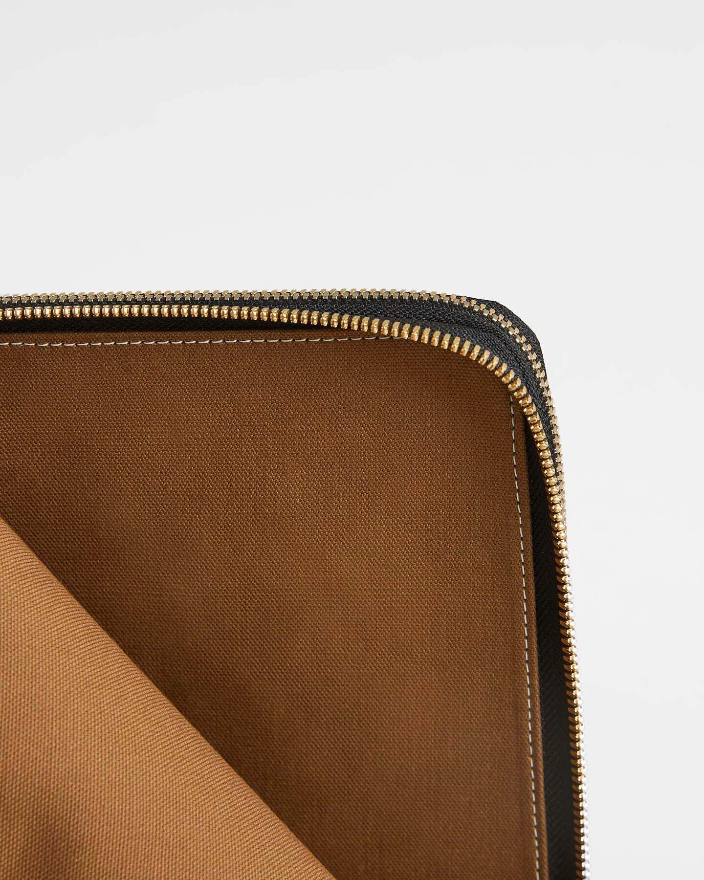 Folio Tocumen en cuir